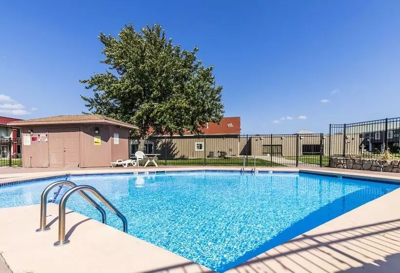 모텔 Countryside Suites Kansas City Independence I 70e Sports Complex