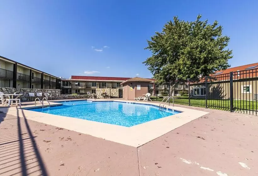 모텔 Countryside Suites Kansas City Independence I 70e Sports Complex