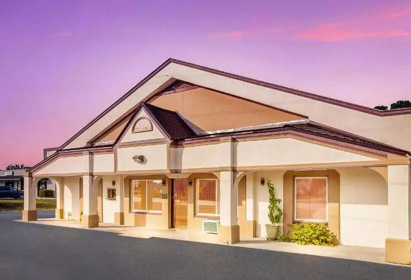 מוטל Red Roof Inn Santee