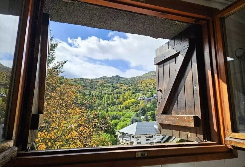 Apartamentos Escarrilla 3000