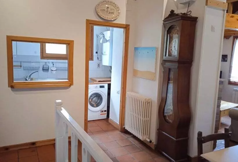 Apartamentos Escarrilla 3000