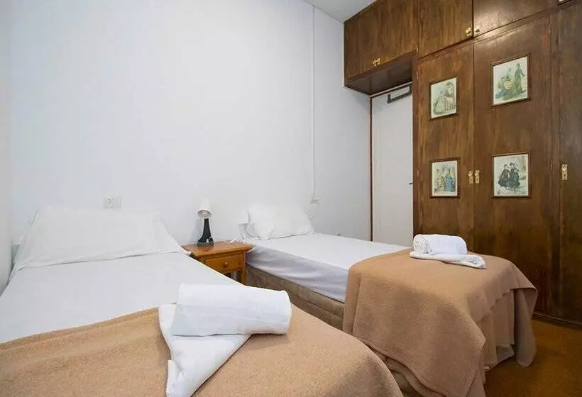 Apartamentos Escarrilla 3000