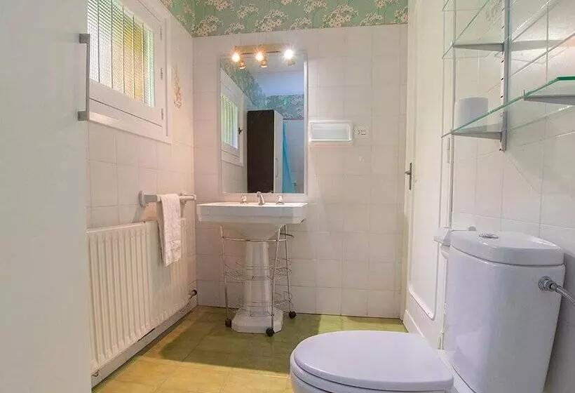 Apartamentos Escarrilla 3000