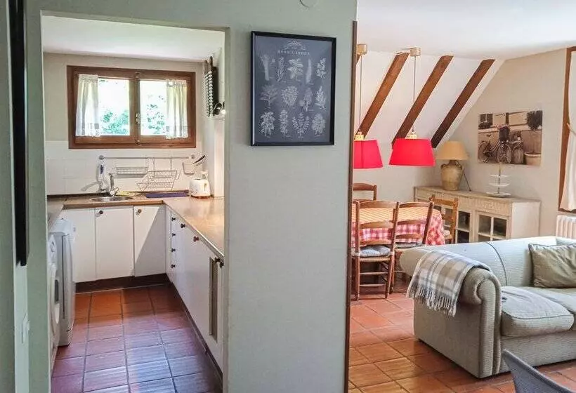 Apartamentos Escarrilla 3000