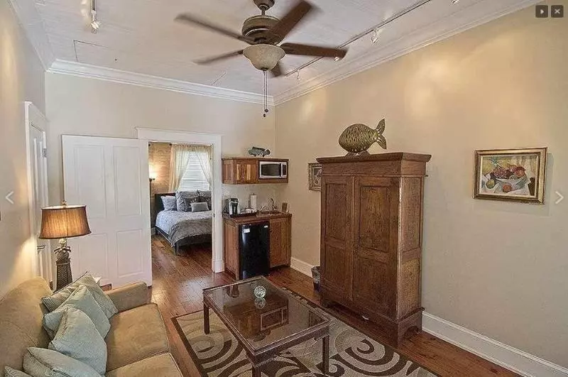 ベッドアンドブレックファースト Ambrosia Key West