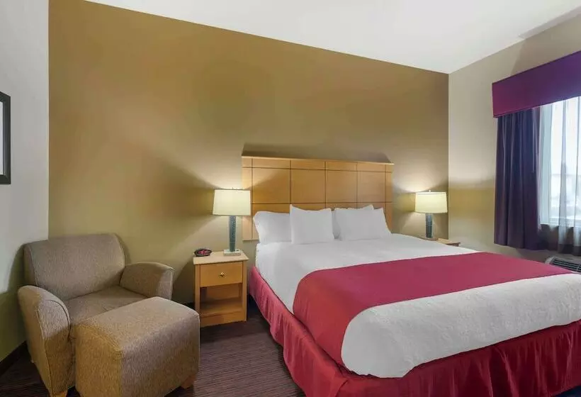 هتل Best Western Golden Prairie Inn And Suites