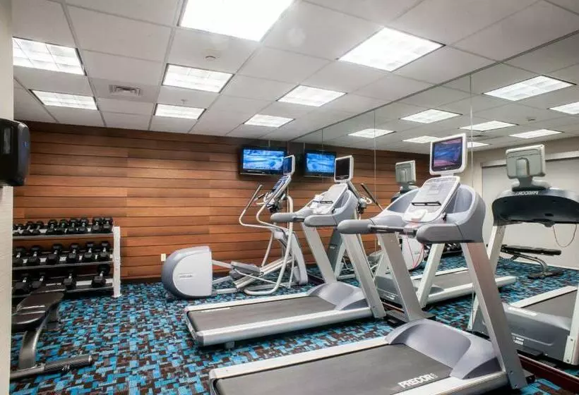 Отель Fairfield Inn & Suites Clovis