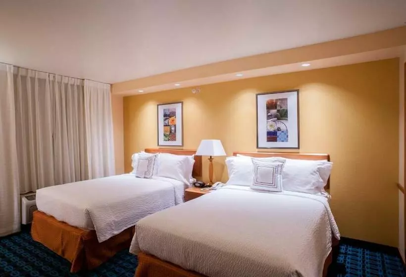 Отель Fairfield Inn & Suites Clovis