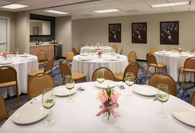 酒店 Fairfield Inn And Suites By Marriott Napa American Canyon