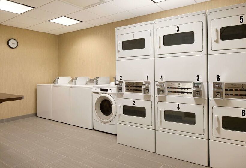 בית מלון כפרי Hampton Inn & Suites Edgewood/aberdeen South