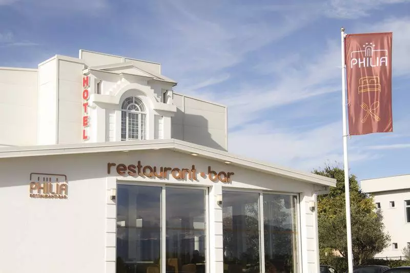 هتل Philia
