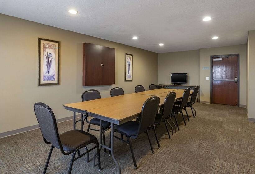 בית מלון כפרי Sleep Inn & Suites Pleasant Hill  Des Moines