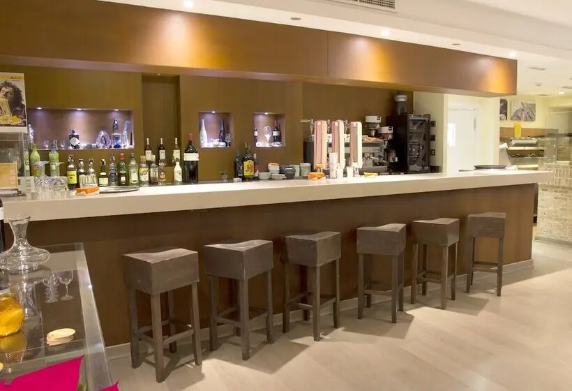 Hotelli uVe Alcobendas