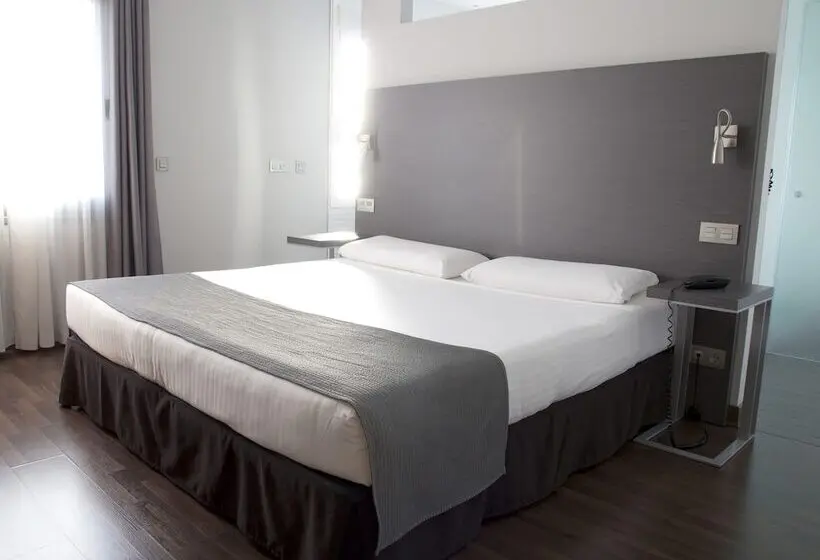 Hotelli uVe Alcobendas