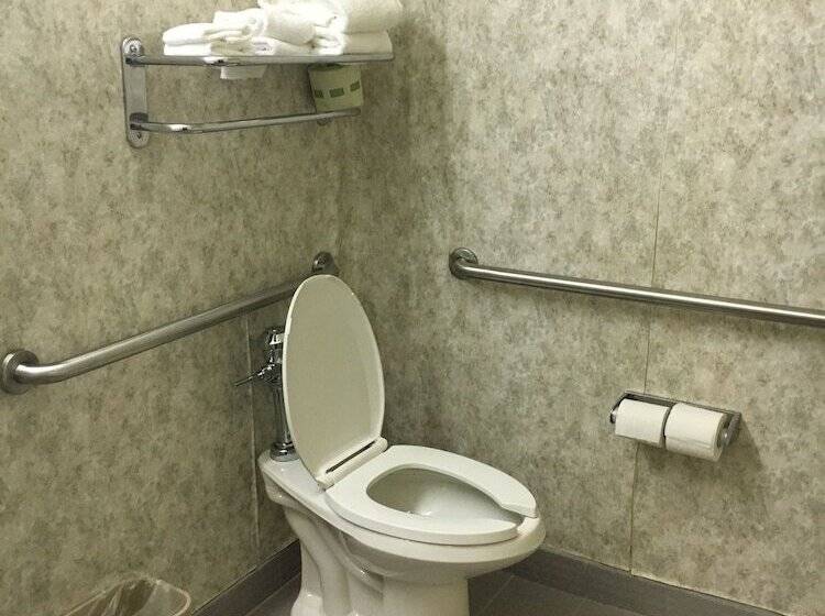 Мотель Budget Host Inn