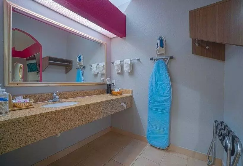 모텔 Bliss Kemah Boardwalk By OYO