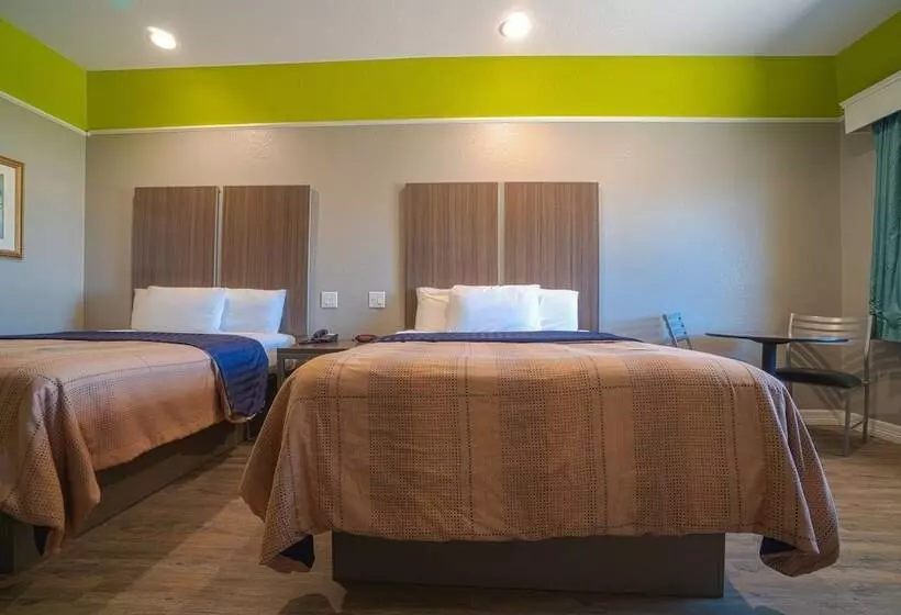 모텔 Bliss Kemah Boardwalk By OYO