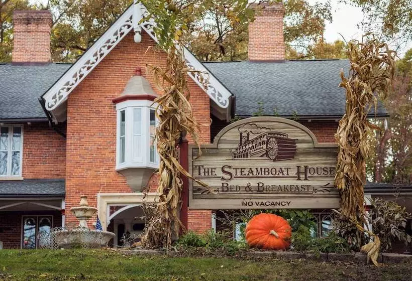 The Steamboat House Bed & Breakfast