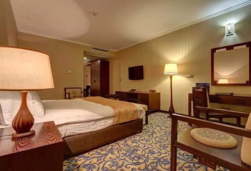 Espinas International Hotel