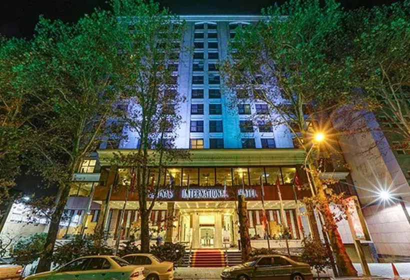 Espinas International Hotel