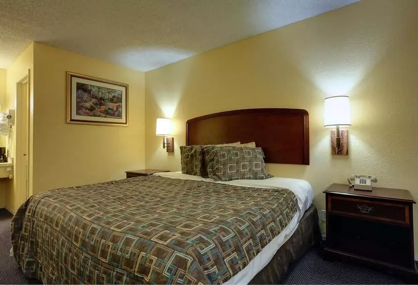 호텔 Americas Best Value Inn Comanche