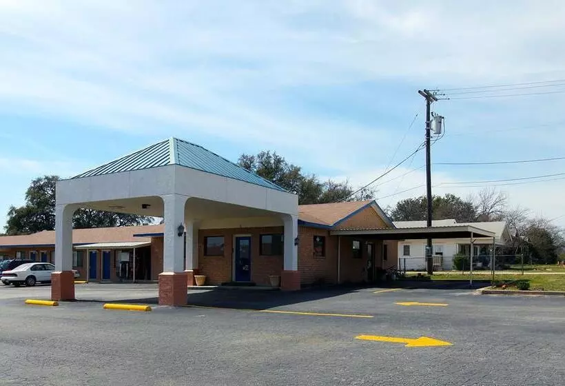 호텔 Americas Best Value Inn Comanche