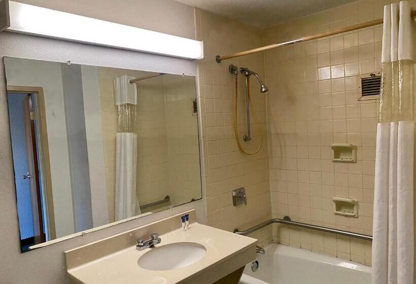 Motel 6 Marianna, Fl