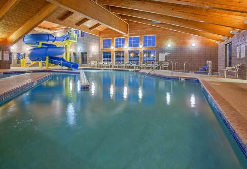 ホテル Americinn By Wyndham Wetmore Munising