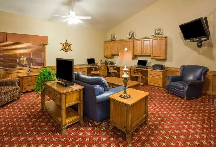 ホテル Americinn By Wyndham Wetmore Munising