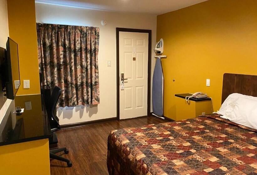 Отель Budget Inn