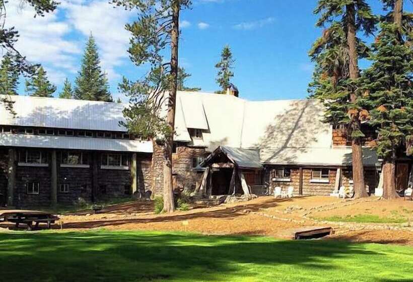 فندق Clair Tappaan Lodge 