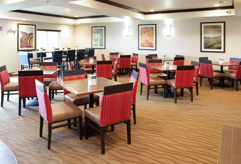 酒店 Comfort Inn & Suites Grinnell Near I80