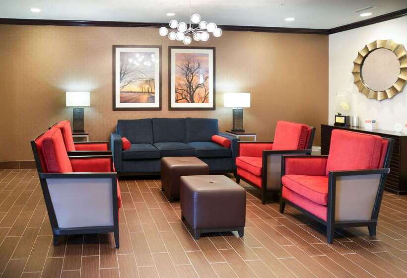 فندق Comfort Inn & Suites Grinnell Near I80