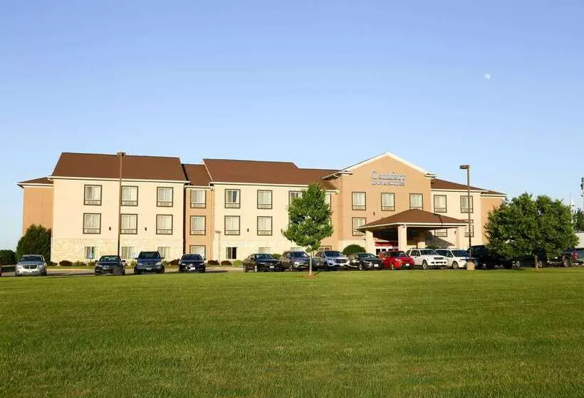 酒店 Comfort Inn & Suites Grinnell Near I80