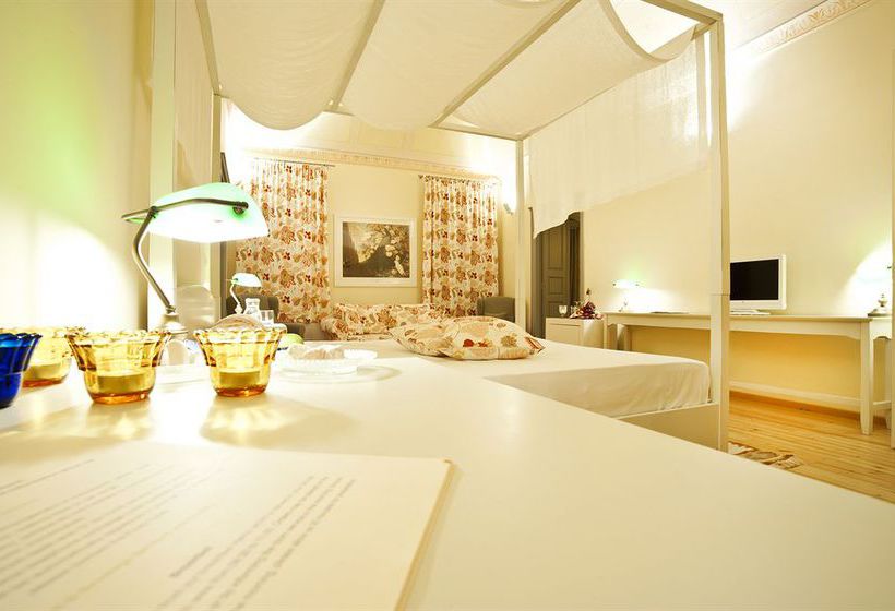 Hotel Markezinis Suites