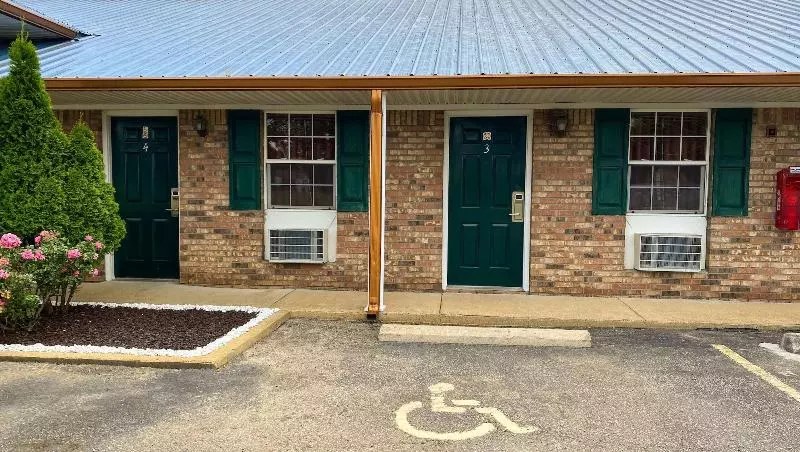 Отель Rama Inn Bells Jackson West Hwy 412