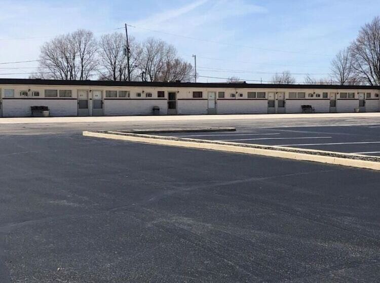 ホテル Randolph Inn And Suites