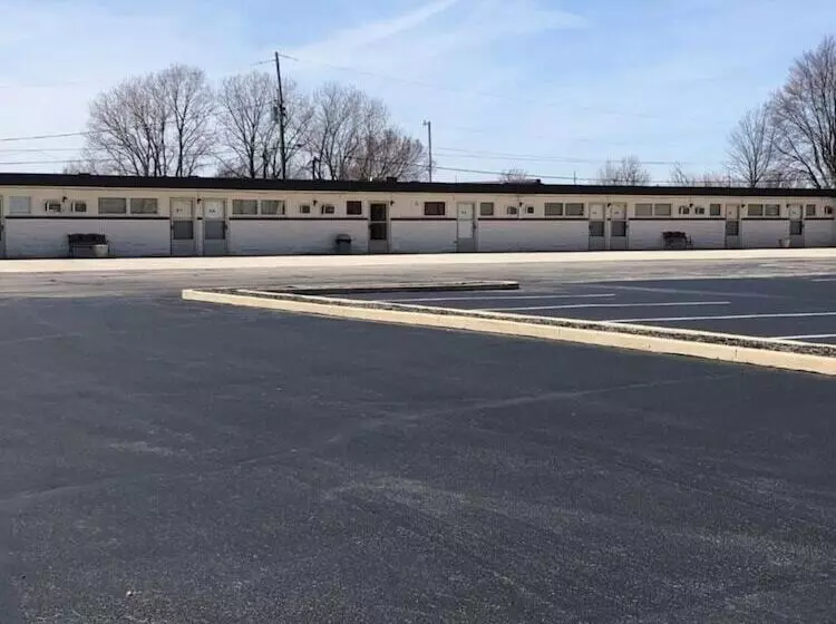 酒店 Randolph Inn And Suites