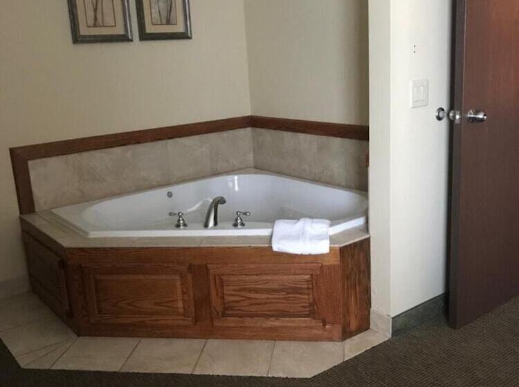 ホテル Randolph Inn And Suites