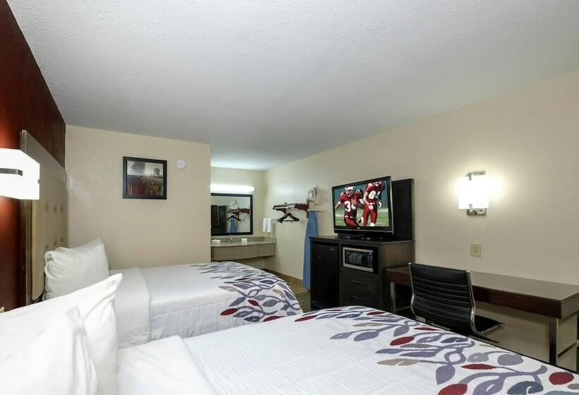 Отель Red Roof Inn Columbus, Ms