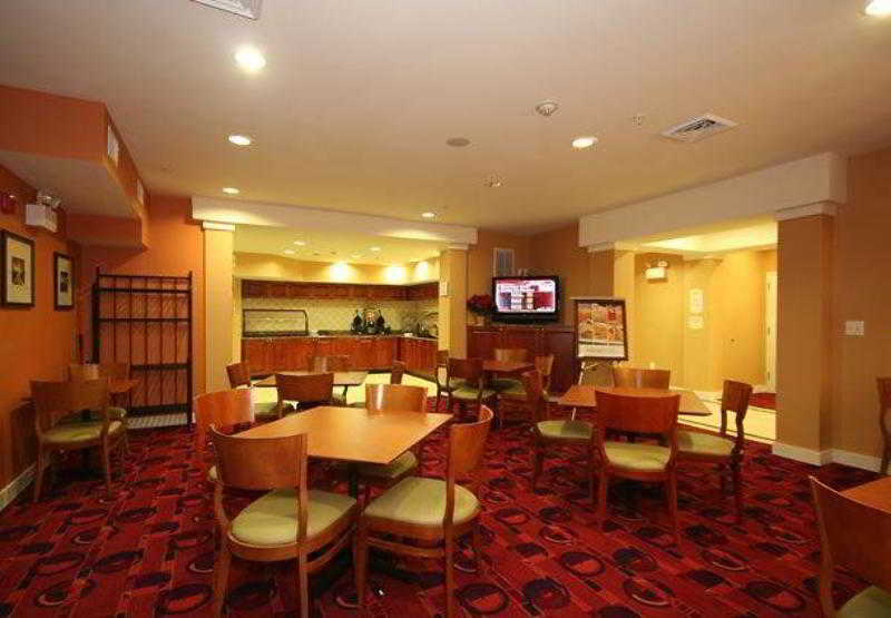 בית מלון כפרי Residence Inn By Marriott Greensboro Airport