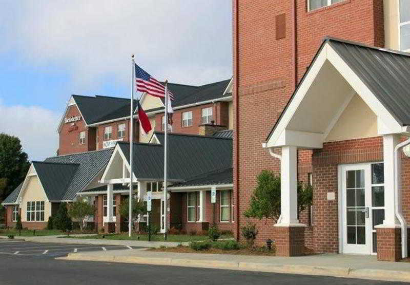 בית מלון כפרי Residence Inn By Marriott Greensboro Airport