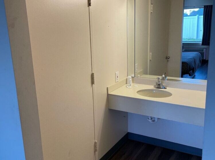 Отель Express Inn Rahway