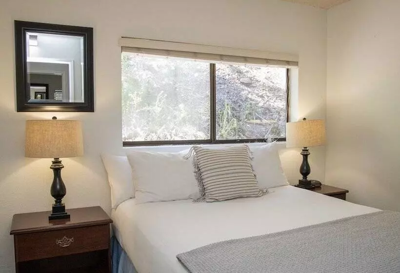 호텔 The Occidental Lodge