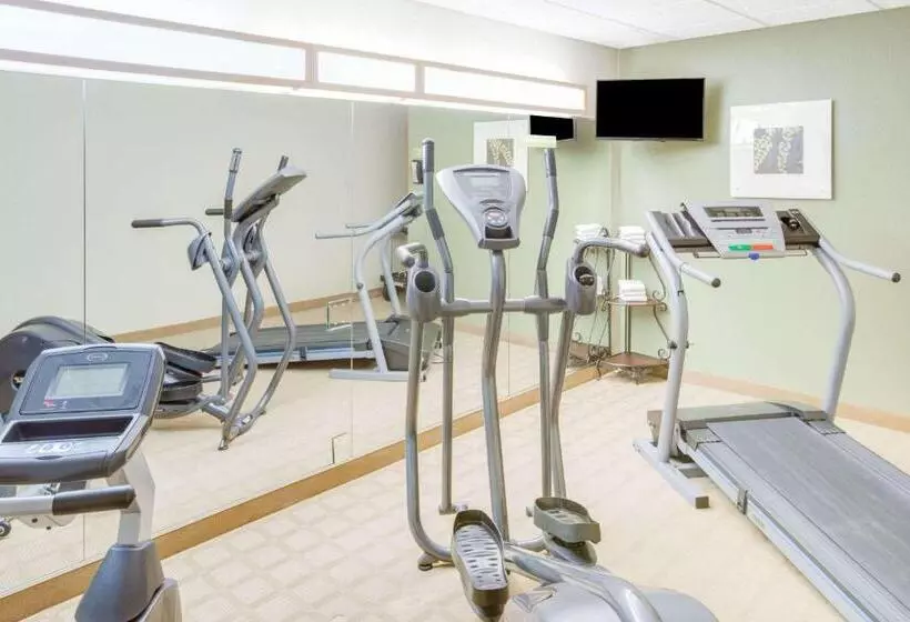 Microtel Inn & Suites By Wyndham Saraland