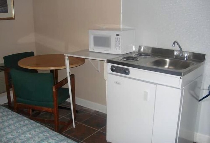 New Sea Breeze Motel