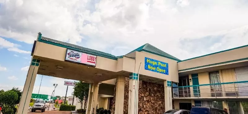 OYO Hotel Jackson North I-55