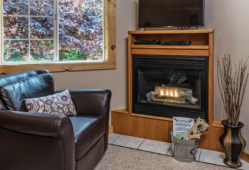 فندق Carson Ridge Luxury Cabins