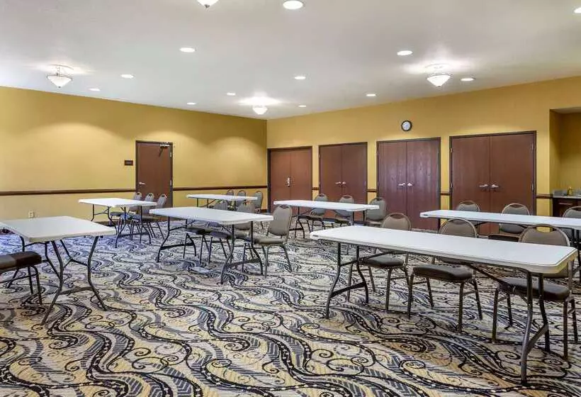 ホテル Comfort Suites Jonesboro University Area