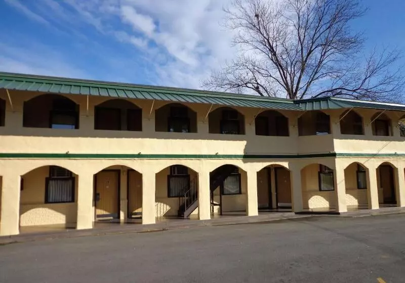 ホテル Economy Inn Express Warren